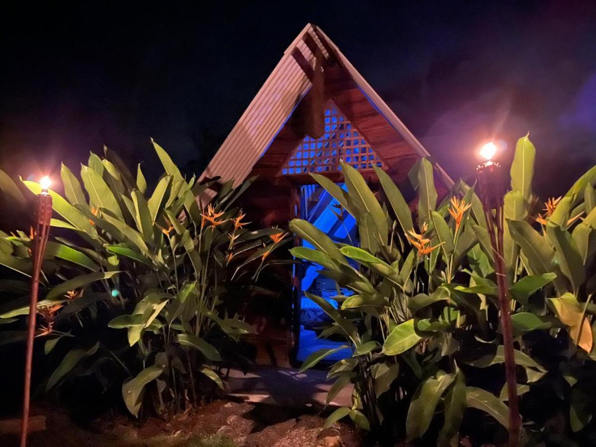 ホテル Bewak Cr トルトゥゲーロ エクステリア 写真